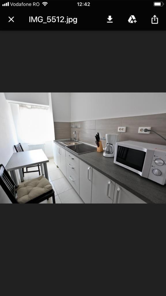 Alba Iulia Square - Apartments And Studios Bucarest Exterior foto